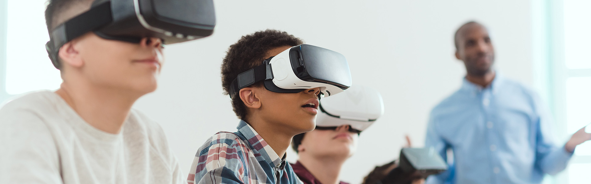 Newegg Business Cues Up Latest Tech Products for Educators at Spring CUE