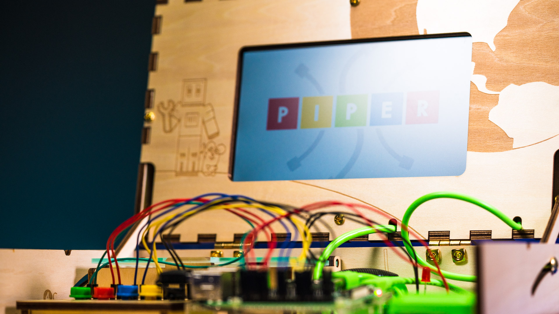 The Piper DIY computer kit teaches young kids about computing, coding, and engineering in a fun way with Minecraft.