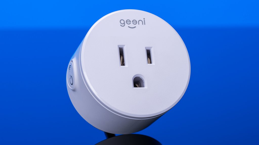 These smart plugs are the secret to a seamless smart home - CNET