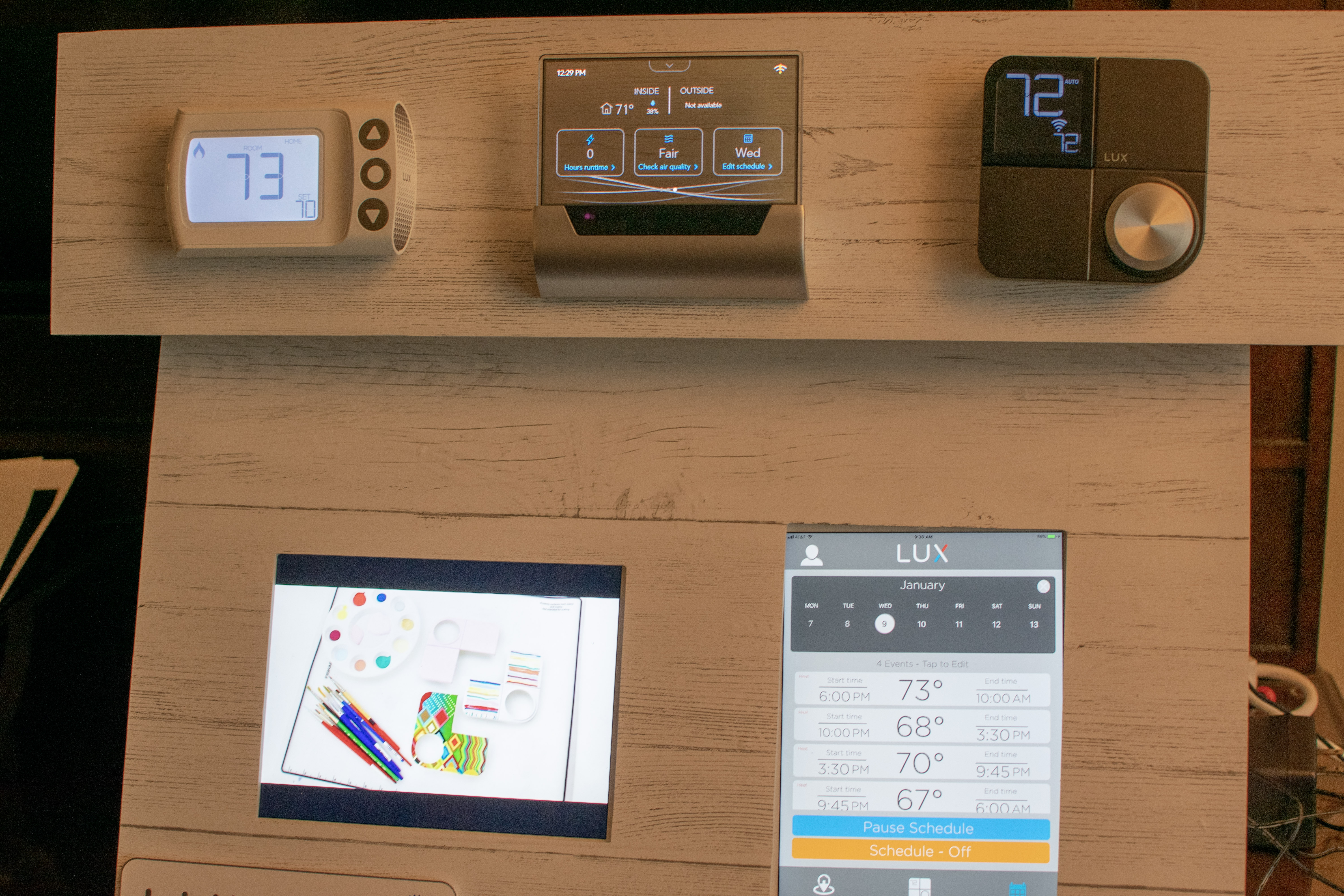 Johnson Controls & LUX smart thermostats at CES 2019 use various design methods, some with OLED touchscreen artistic flair while others have a more traditional appearance, targeting all types of Smart Home enthusiasts.
