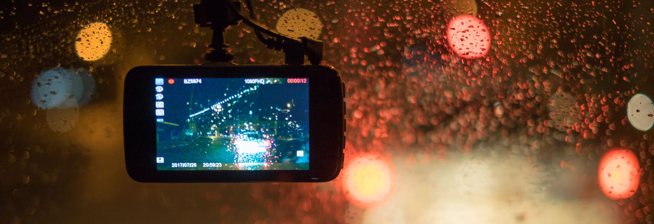 How to Choose the Best Dash Cam for How You Drive